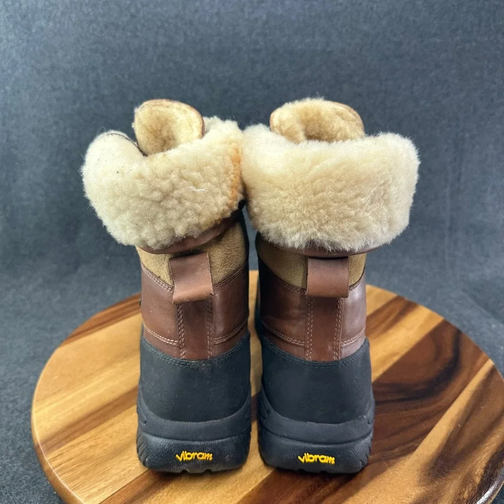 UGG Butte Waterproof Boots Mens 12 Leather & Sheepskin Worchester 5521